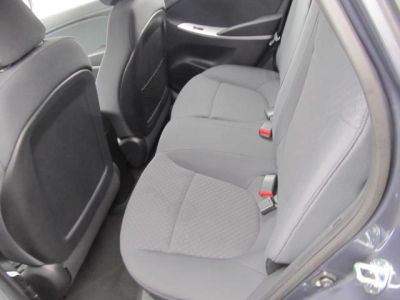 2012 Hyundai Accent SE