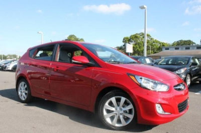 2013 Hyundai Accent  SE