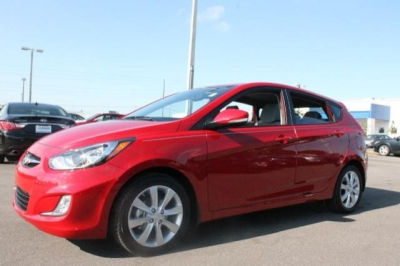 2013 Hyundai Accent  SE