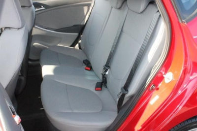 2013 Hyundai Accent  SE