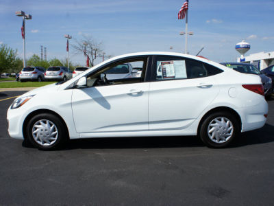 2012 Hyundai Accent GLS