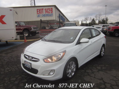 2012 Hyundai Accent  GLS