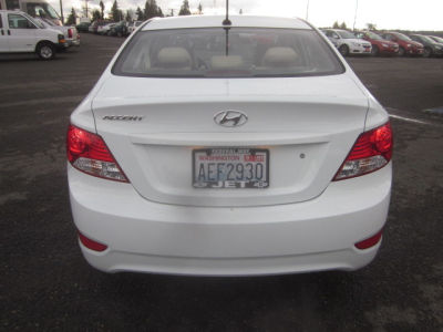 2012 Hyundai Accent  GLS