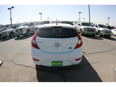 2013 Hyundai Accent GS