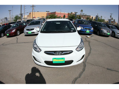 2013 Hyundai Accent GS