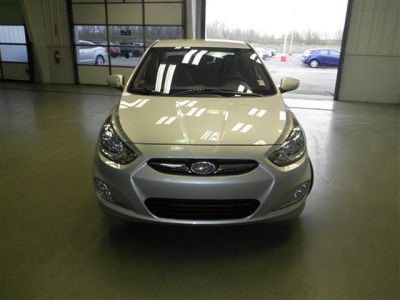 2012 Hyundai Accent  GLS