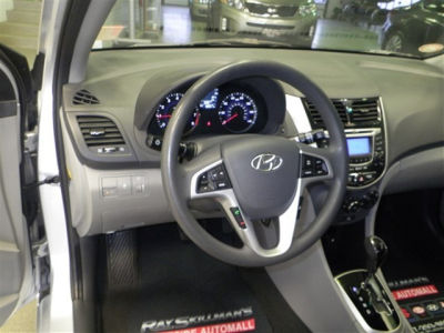2012 Hyundai Accent  GLS
