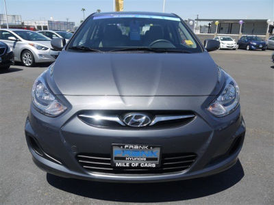 2012 Hyundai Accent GLS