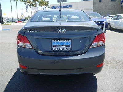 2012 Hyundai Accent GLS