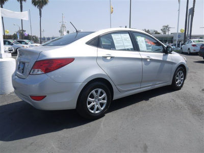 2012 Hyundai Accent  GLS