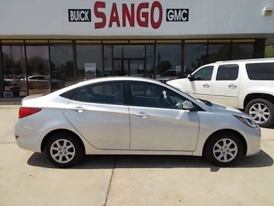 2012 Hyundai Accent  GLS