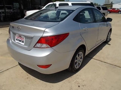 2012 Hyundai Accent  GLS