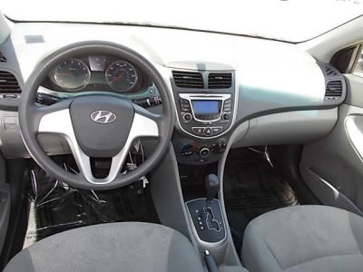 2012 Hyundai Accent  GLS