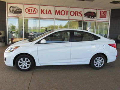 2012 Hyundai Accent GLS
