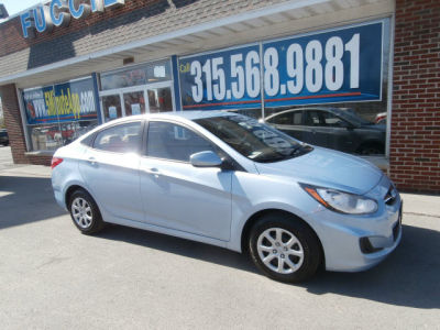 2012 Hyundai Accent  GLS