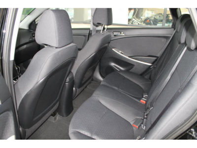 2012 Hyundai Accent  SE