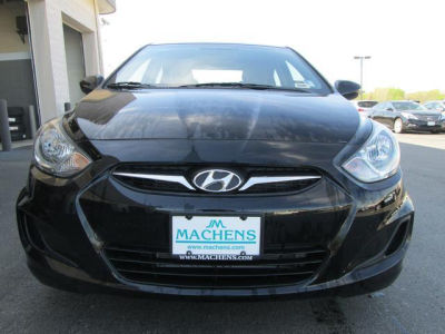 2013 Hyundai Accent  GLS