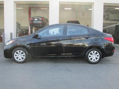 2013 Hyundai Accent  GLS