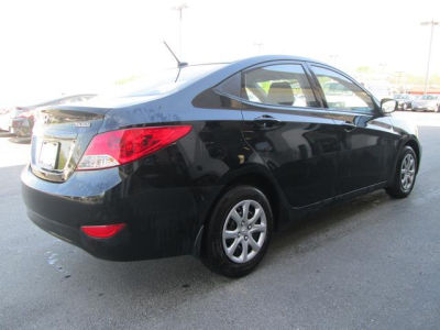 2013 Hyundai Accent  GLS