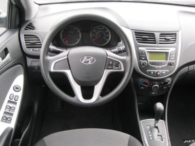 2013 Hyundai Accent  GS