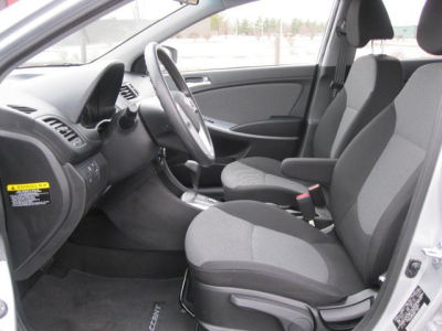 2013 Hyundai Accent  GS
