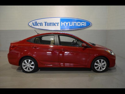 2012 Hyundai Accent  GLS