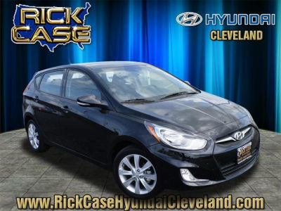 2013 Hyundai Accent  SE