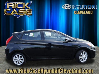 2013 Hyundai Accent  SE