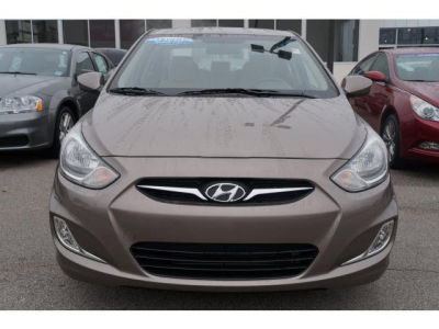 2012 Hyundai Accent  GLS