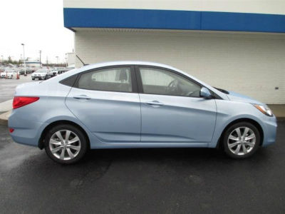 2013 Hyundai Accent  GLS