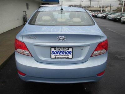 2013 Hyundai Accent  GLS
