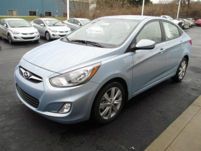 2013 Hyundai Accent  GLS