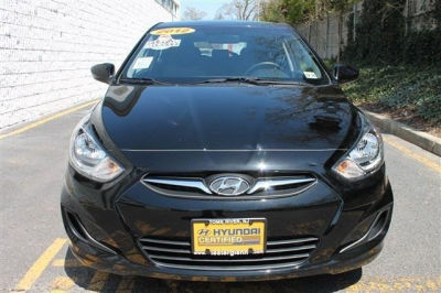 2012 Hyundai Accent  5dr HB Auto GS