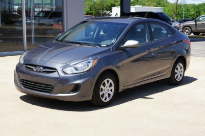 2013 Hyundai Accent  GLS