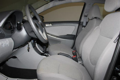 2012 Hyundai Accent  GS