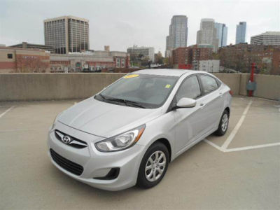 2013 Hyundai Accent  GLS