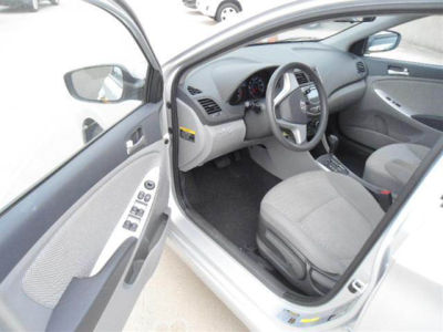 2013 Hyundai Accent  GLS
