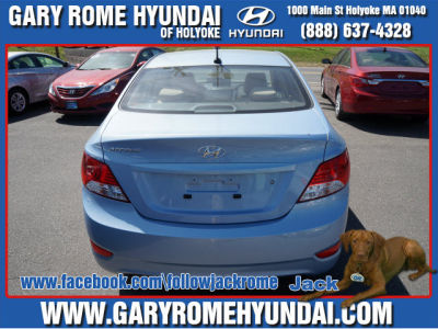 2013 Hyundai Accent GLS