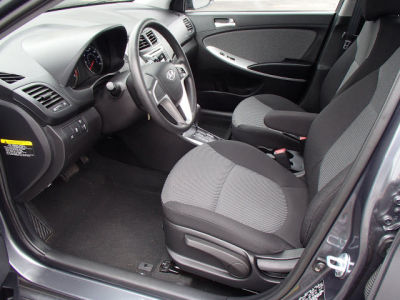 2012 Hyundai Accent  GS
