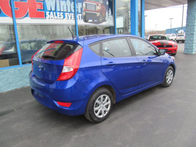 2012 Hyundai Accent  GS