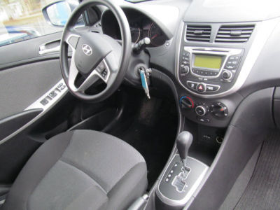 2012 Hyundai Accent  GS