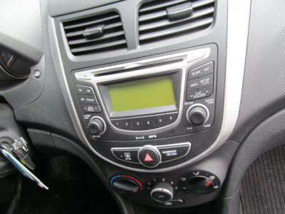 2012 Hyundai Accent  GS