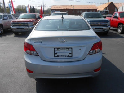 2012 Hyundai Accent  GLS