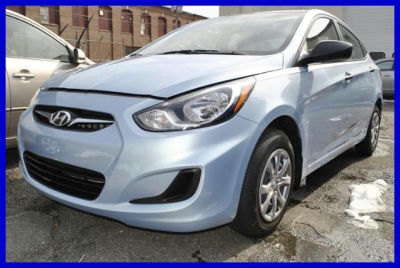2012 Hyundai Accent  GLS