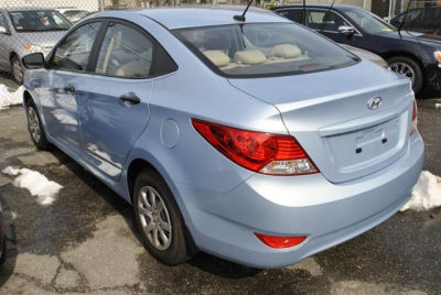 2012 Hyundai Accent  GLS