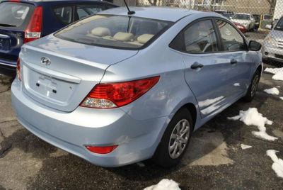 2012 Hyundai Accent  GLS