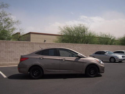 2012 Hyundai Accent GLS