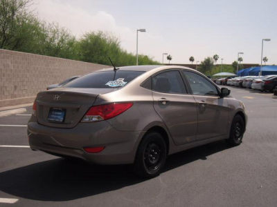 2012 Hyundai Accent GLS