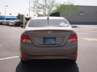 2012 Hyundai Accent GLS
