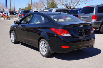 2012 Hyundai Accent  GLS